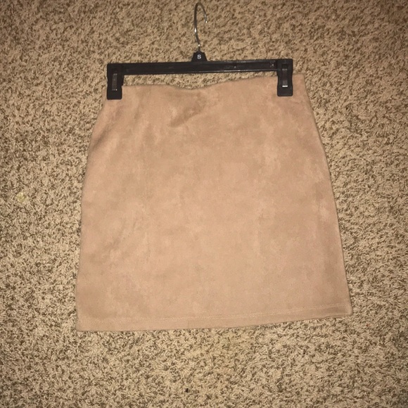Suede button up skirt - Picture 2 of 2